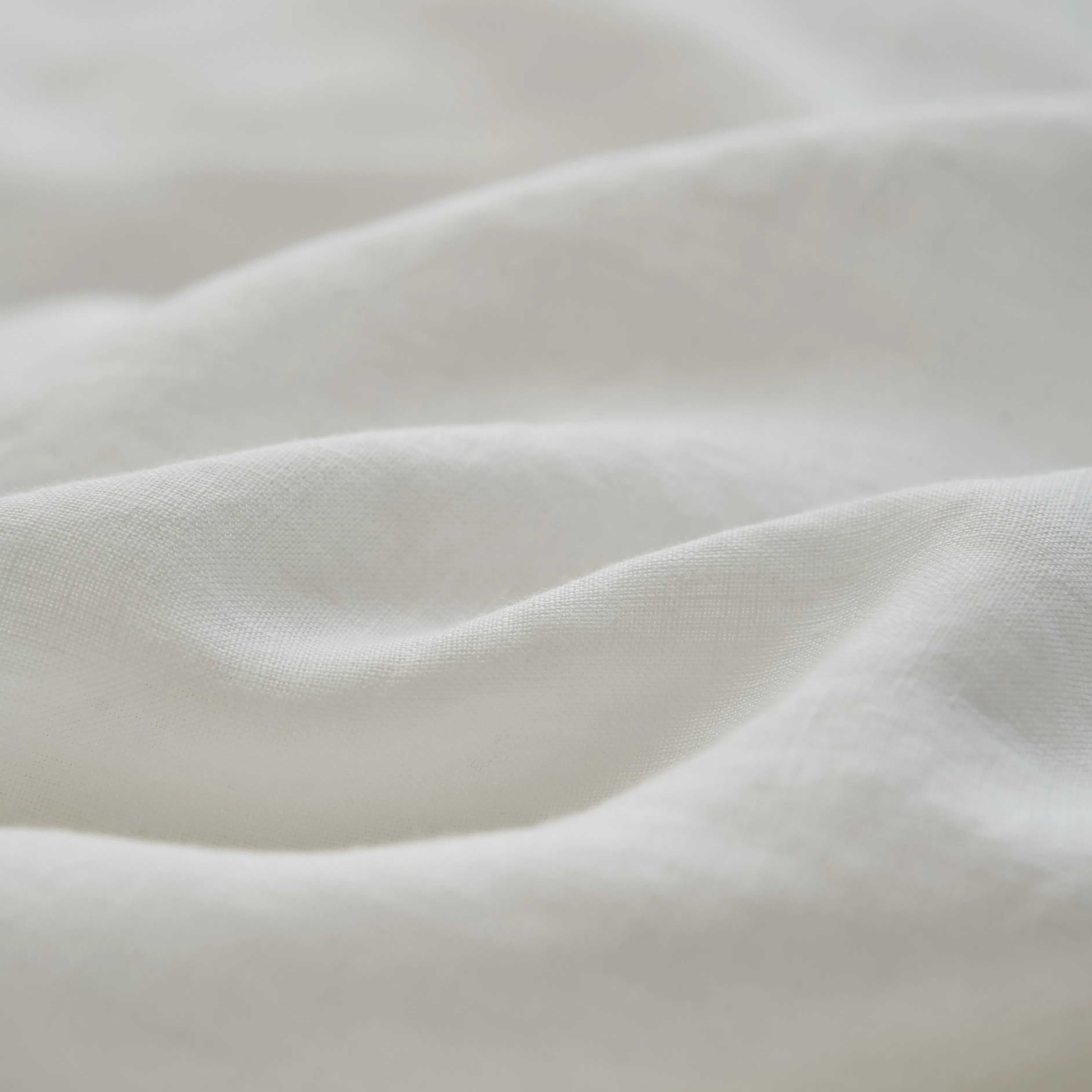 #color_White