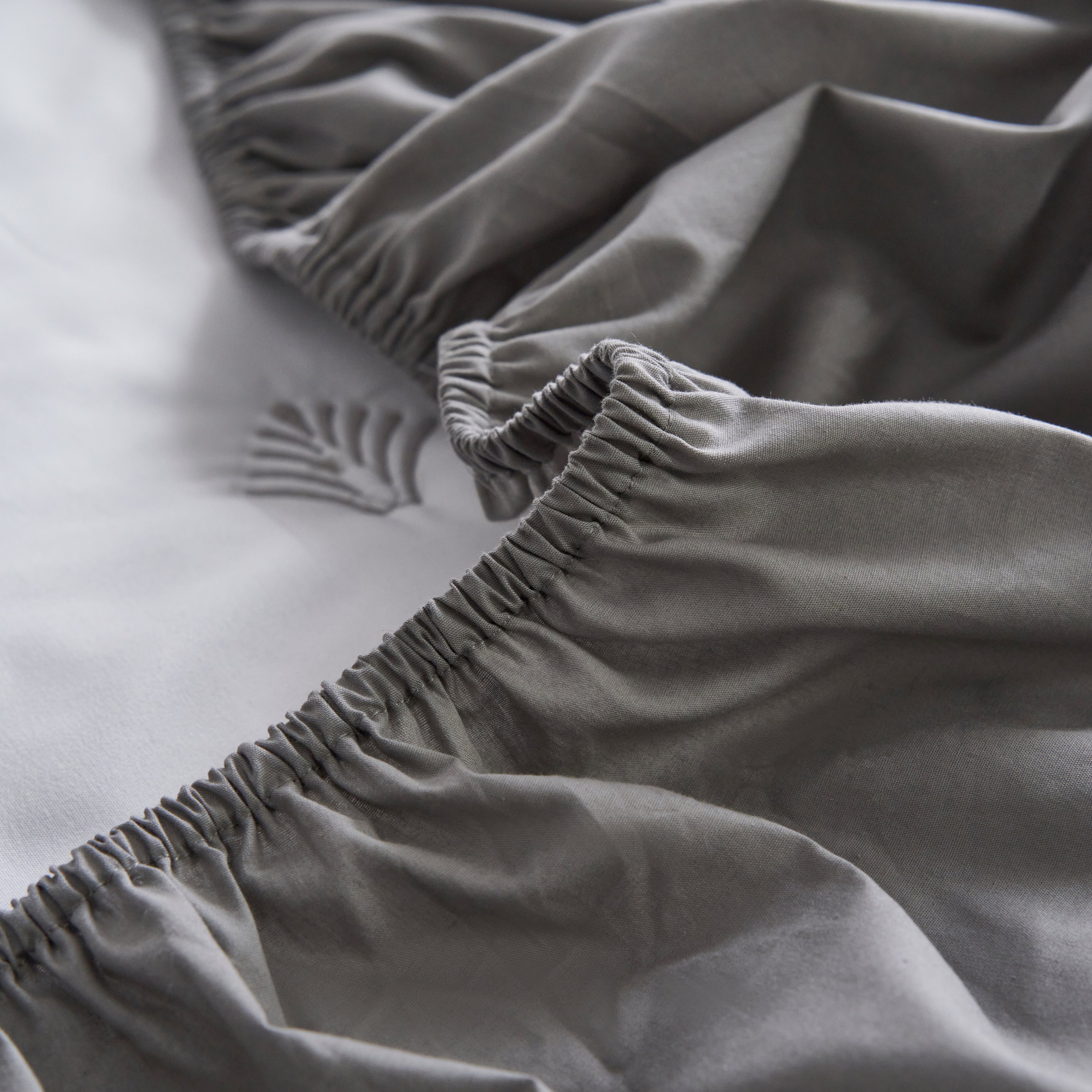 #color_dark grey