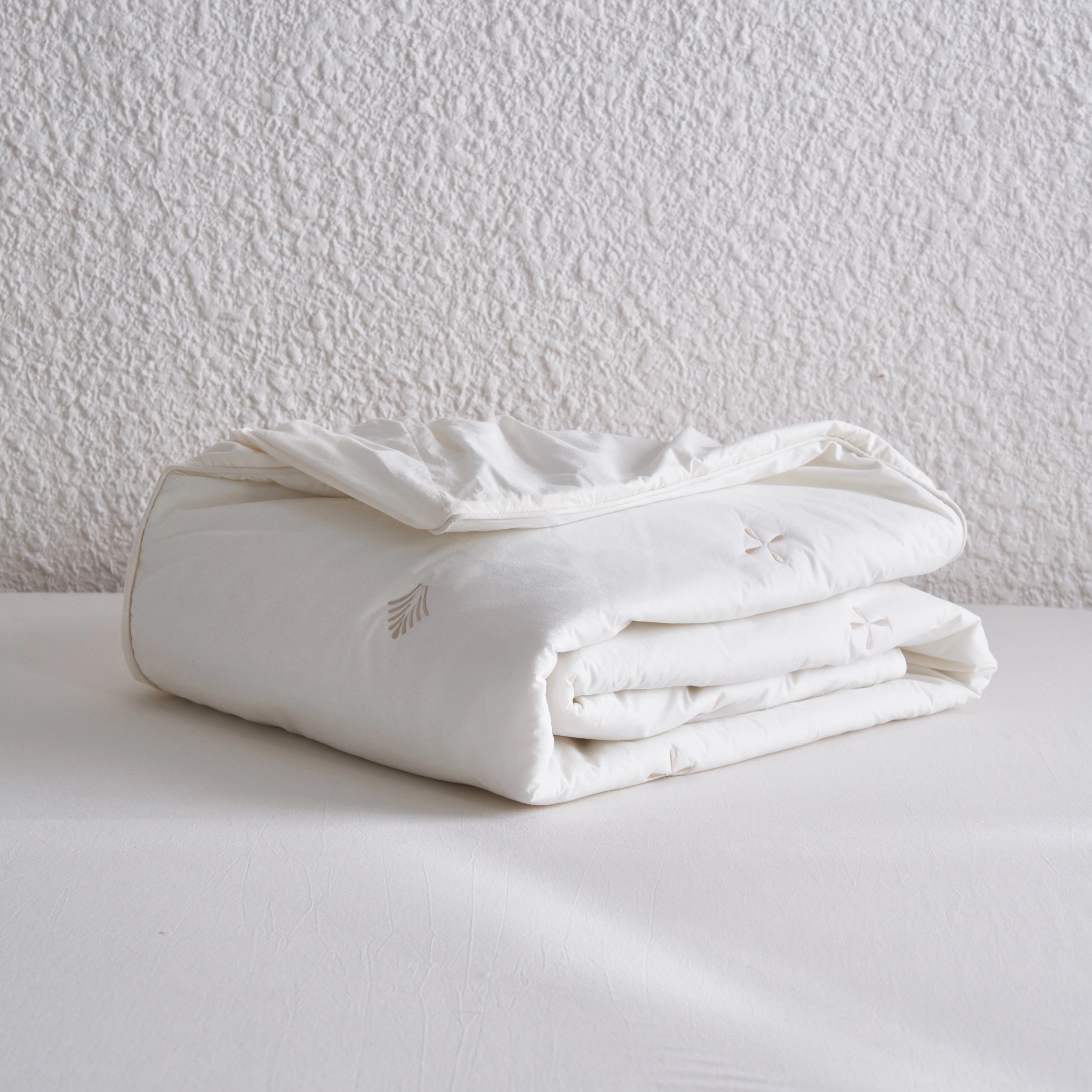 #color_cream khaki