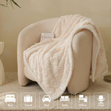 #color_Off white