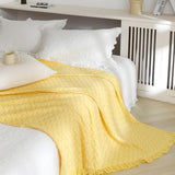 #color_light yellow