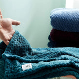 Couverture en flanelle – Motif à pois jacquard