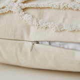 #color_tufted white leaf