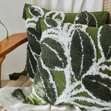 #color_tufted green leaf